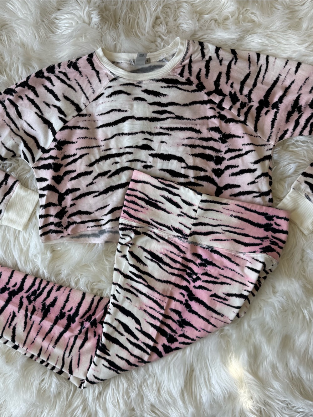 Pink Zebra-Print Activewear Set - FOREVER 21